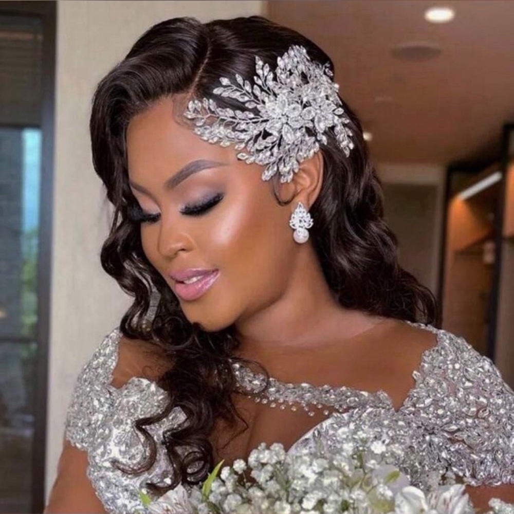 Elegant Silver Crystal Hairpiece